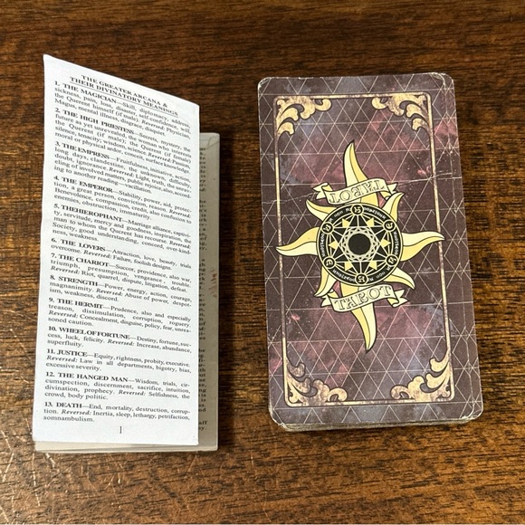A.E. WAITE TAROT DECK HOLOGRAPHIC PRISMATIC CARDS MODEL #51916 - Picture 3 of 4